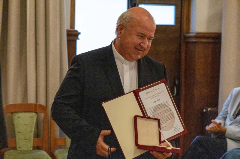 Écsy Gábor atya vette át a 2026-os Szent István-díjat